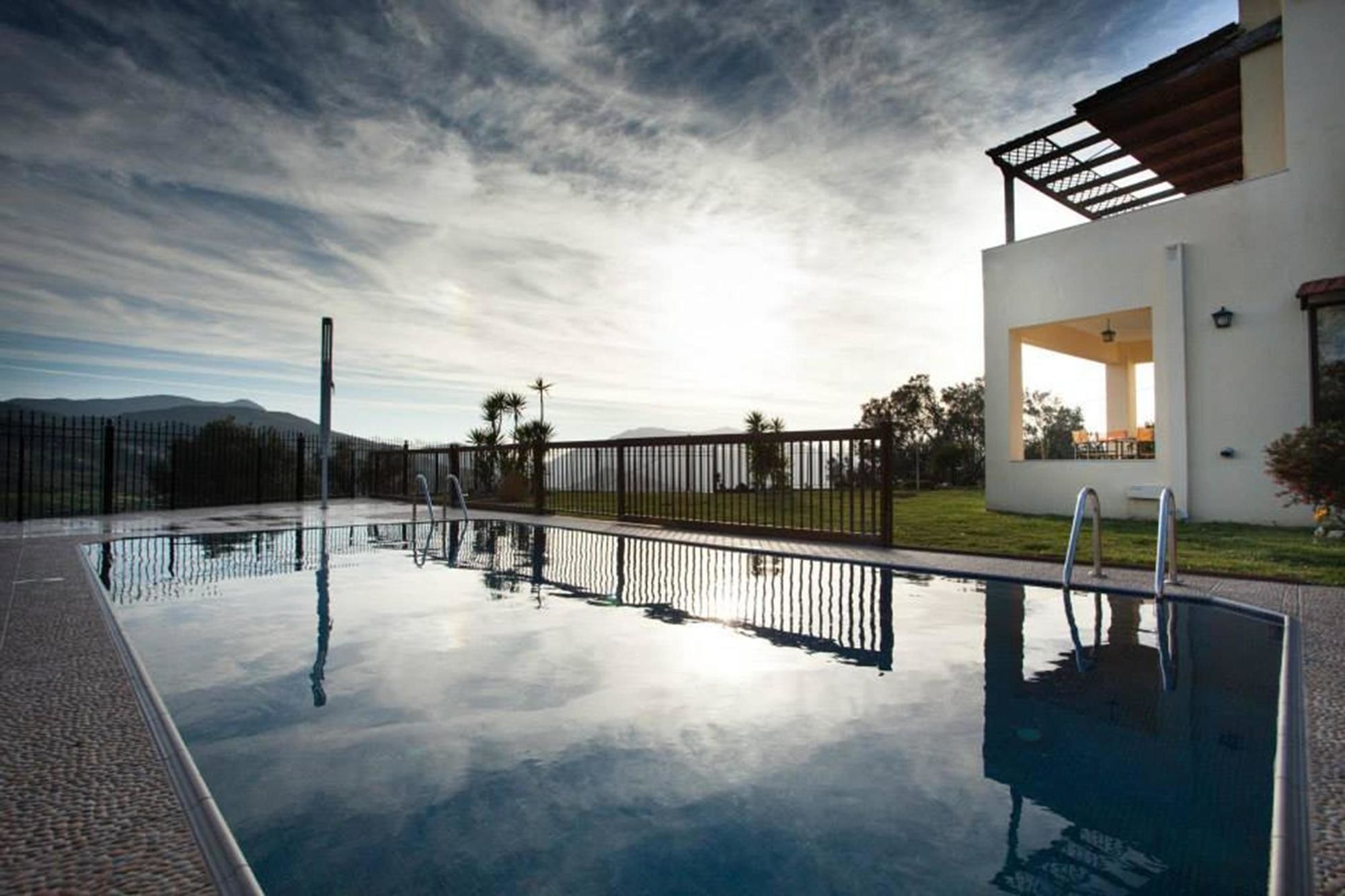 Louloudis Villa Spílion Esterno foto