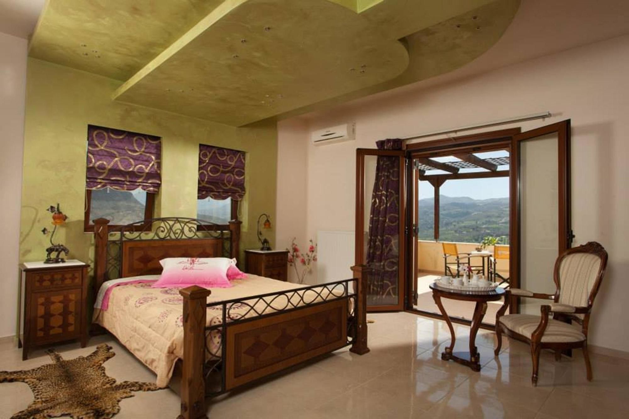 Louloudis Villa Spílion Esterno foto