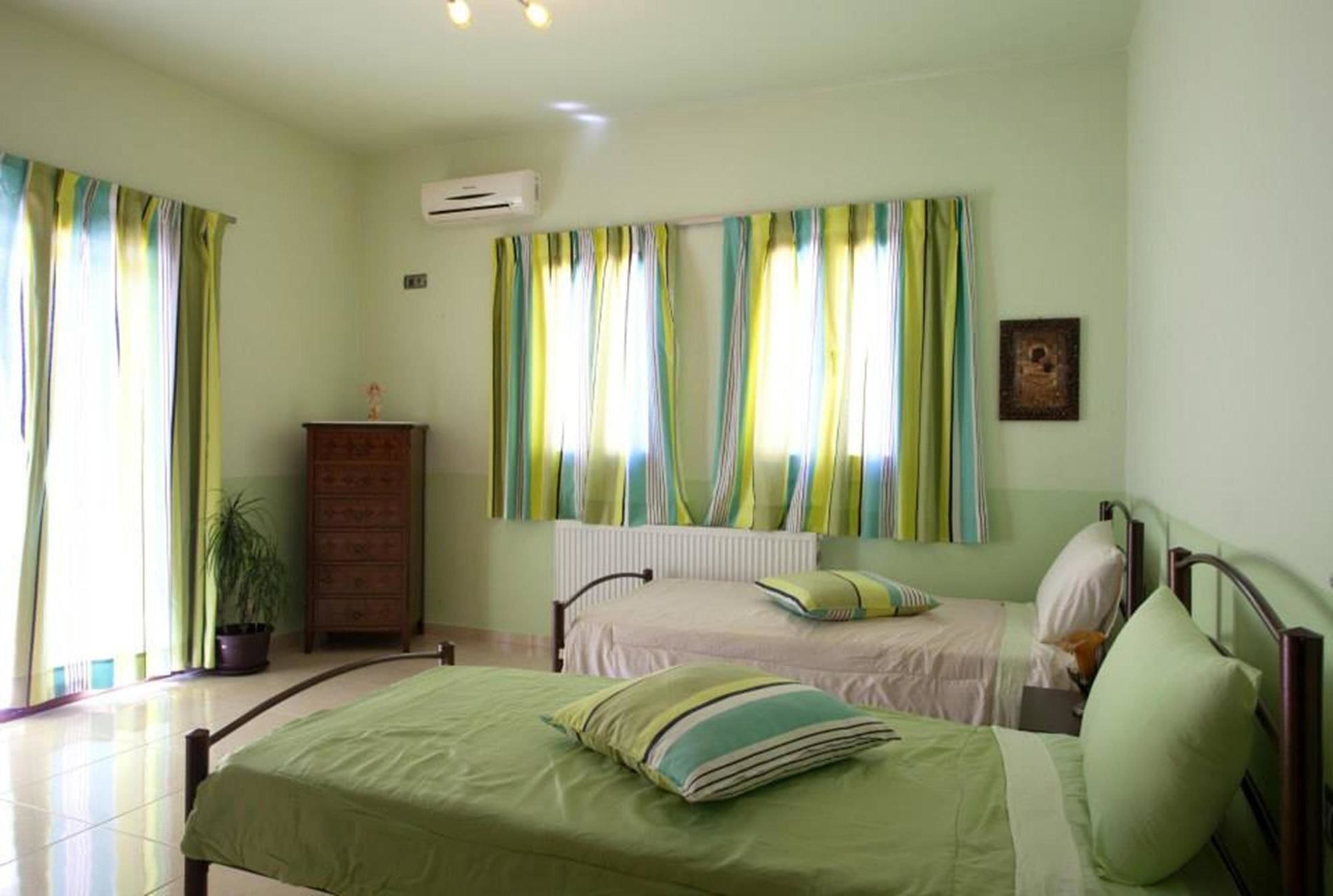 Louloudis Villa Spílion Esterno foto